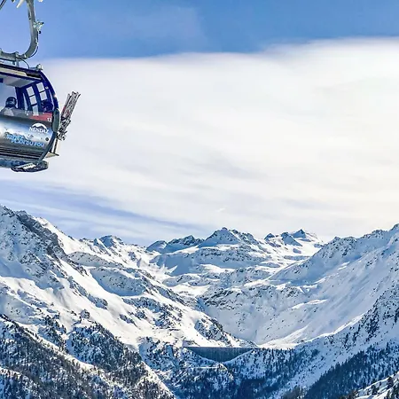 Les Silenes By Interhome Domek alpejski