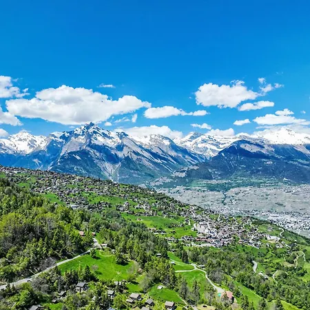 Les Silenes By Interhome 木屋 *